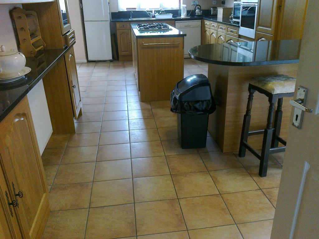 Oyo Guest House Ellipse Whetstone ภายนอก รูปภาพ